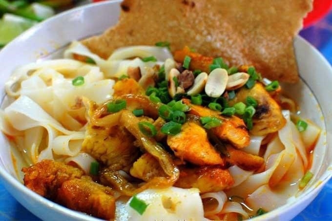 Ở địa chỉ 1A - 1A Hải Phòng, quận Hải Châu, bạn sẽ có thể tìm thấy Mì Quảng 1A - một địa điểm ẩm thực nổi tiếng với món mì quảng ngon nhất.