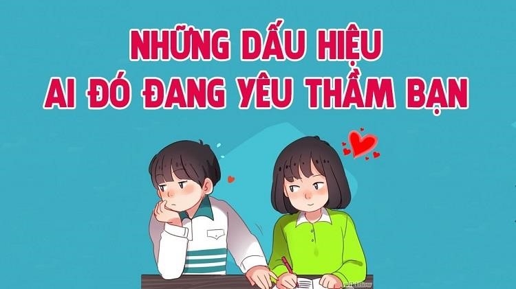 Cô ấy rất thích việc lắc đôi giày của mình.