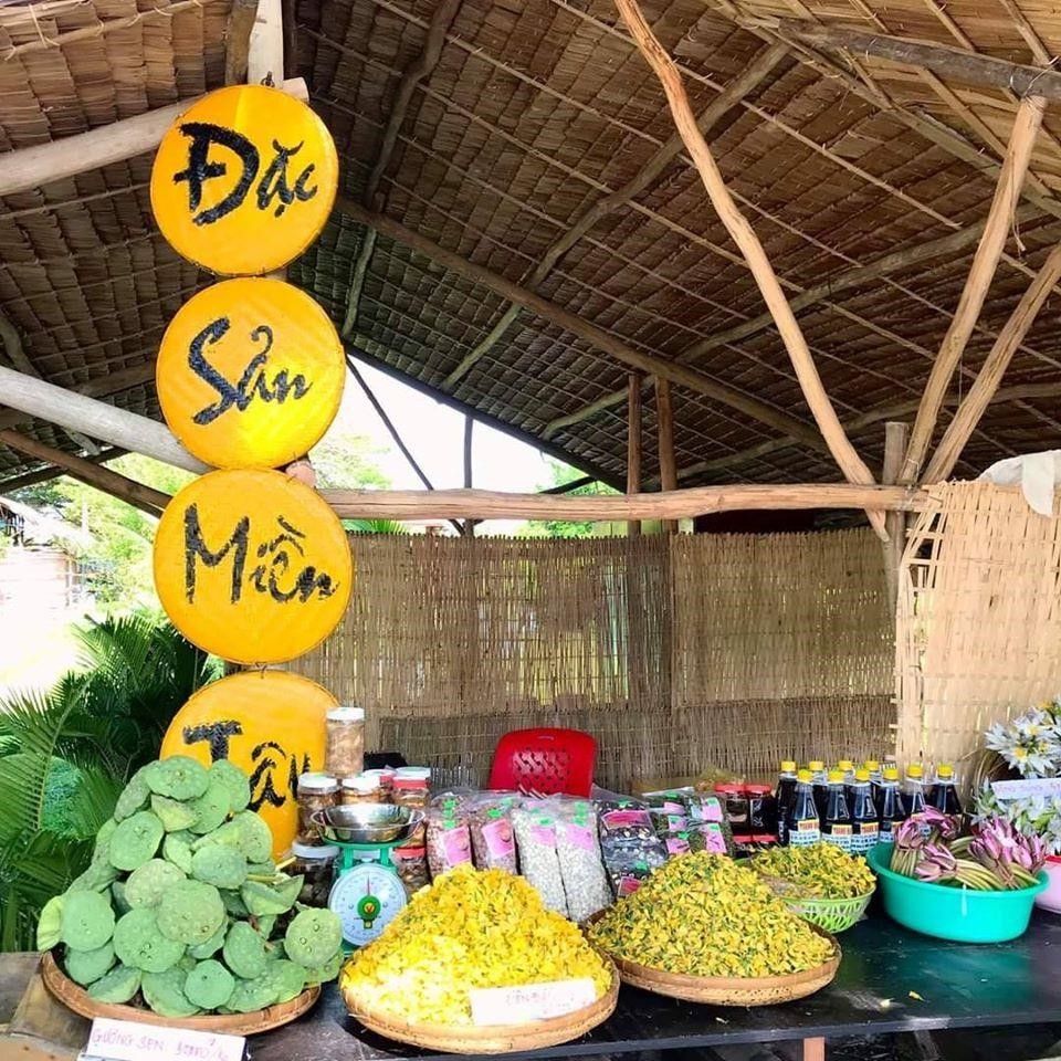 Bạn có ý định mua quà gì khi ghé thăm Làng Nổi Tân Lập không?